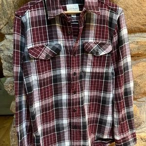 American Eagle men’s flannel